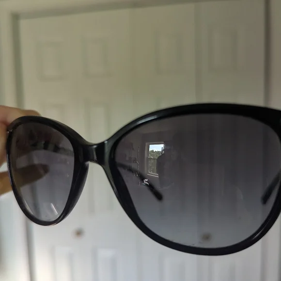 Burberry B 4216Black Polarized Gradient Sunglasses